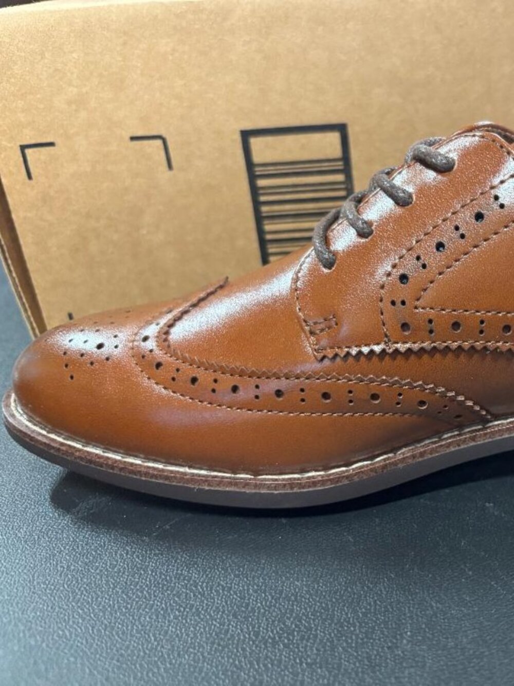 Kids size 1.5 Florsheim Dress shoes